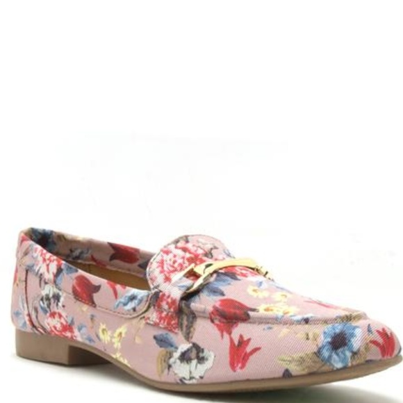 Qupid Shoes Shoes - Hot! Floral Flats Size 6